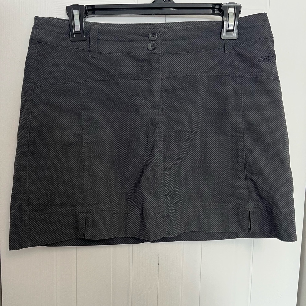 # 166 Avia Women's Grey and Black Skort